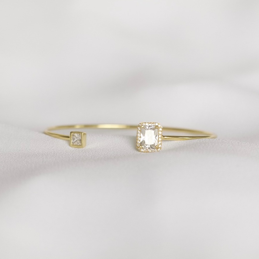 SoldOut11thStreet - Picture 3 of 8